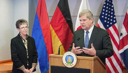 2013_0429_vilsackg8