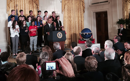 2014_0527_WHFair_GroupObama2